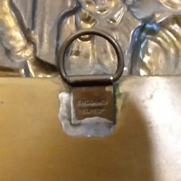 Pair of Brass Relief Plates - Picture 8 of 8